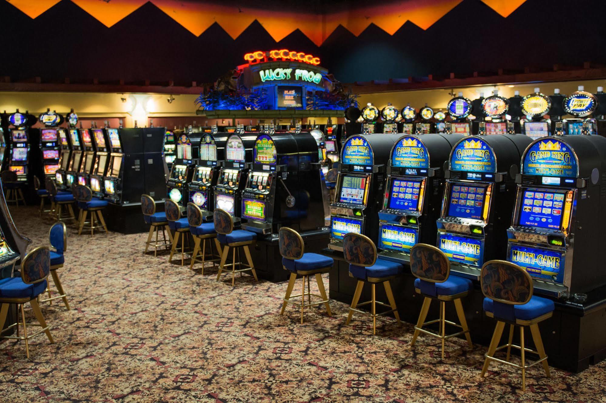Blue Lake Casino And Hotel Exterior foto